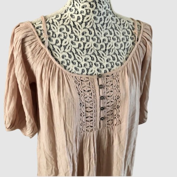 Forever 21 Cold Shoulder Tunic Dress with Lace Details Pink - Size Medium - Picture 3 of 5